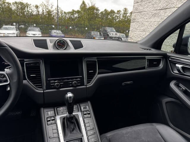 2015 Porsche Macan S