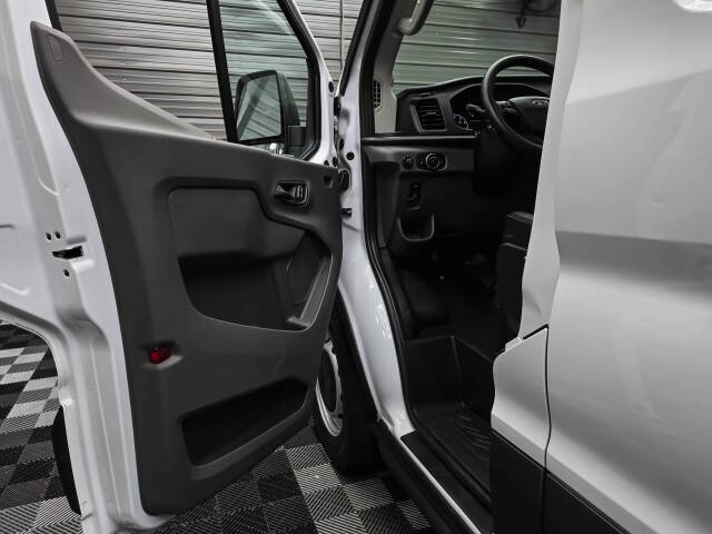 2024 Ford Transit 250