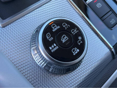 2023 Mitsubishi Outlander PHEV SEL