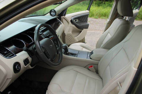 2012 Ford Taurus SEL