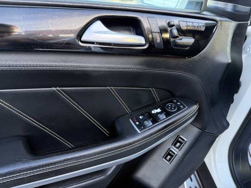 2016 Mercedes-Benz GL-Class AMG GL 63