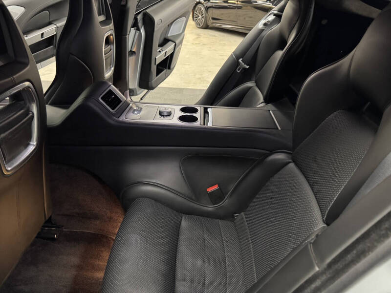 2011 Aston Martin Rapide Luxe