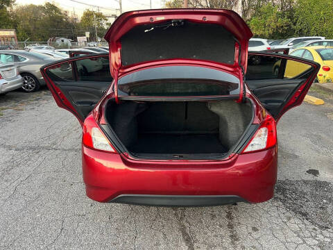 2019 Nissan Versa SV