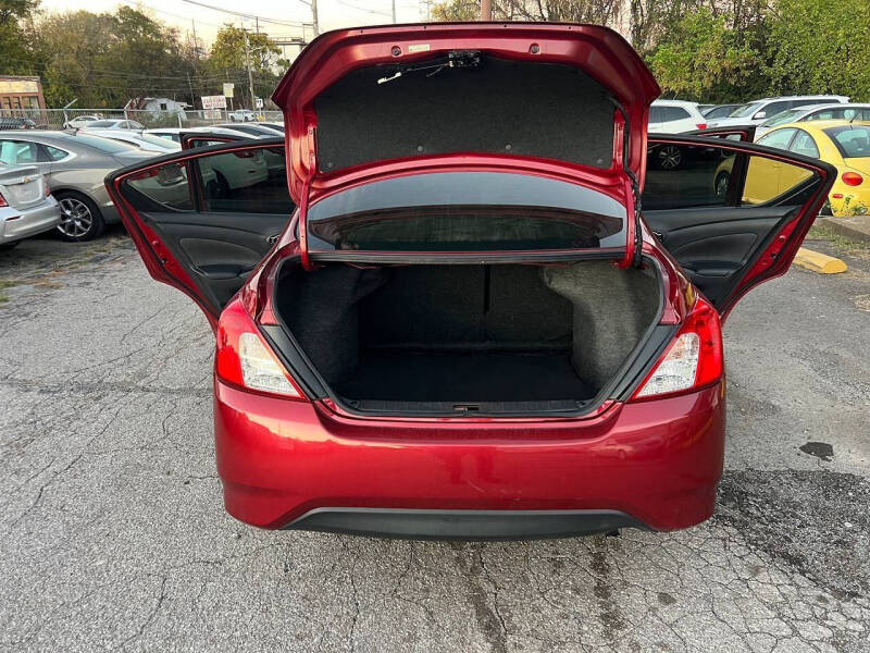 2019 Nissan Versa SV