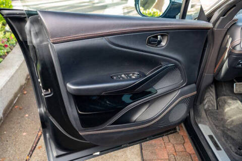 2022 Aston Martin DBX