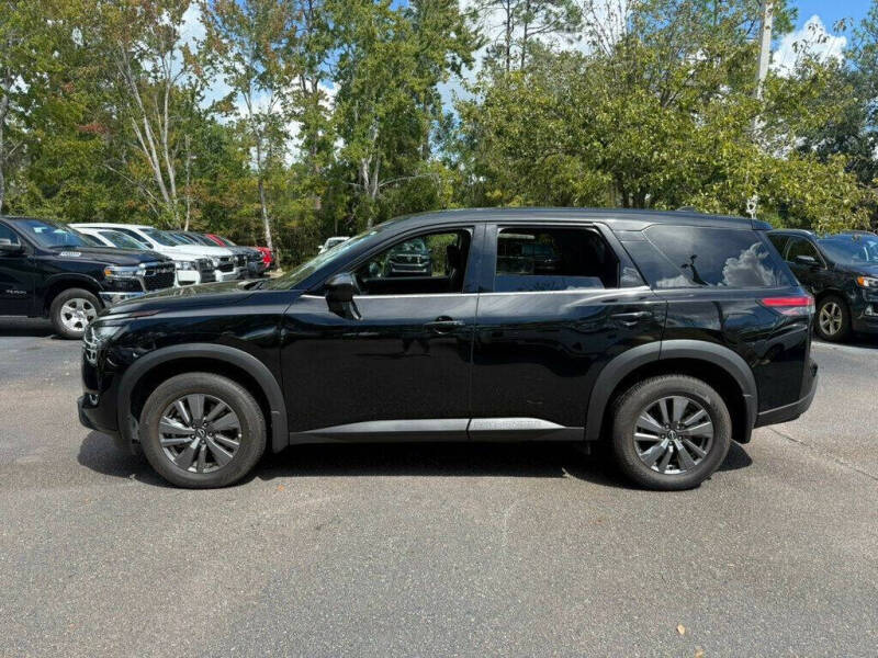 2025 Nissan Pathfinder S