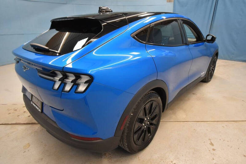 2025 Ford Mustang Mach-E Select