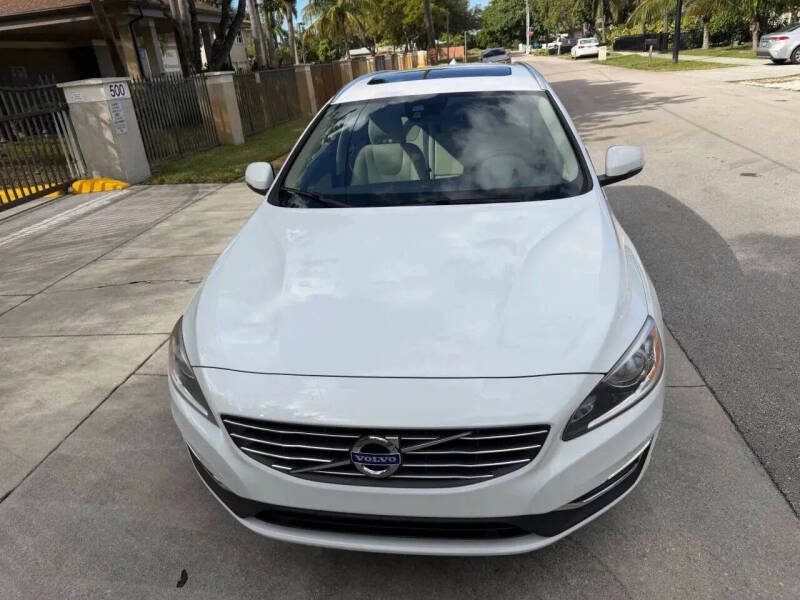 2017 Volvo V60 T5 Premier