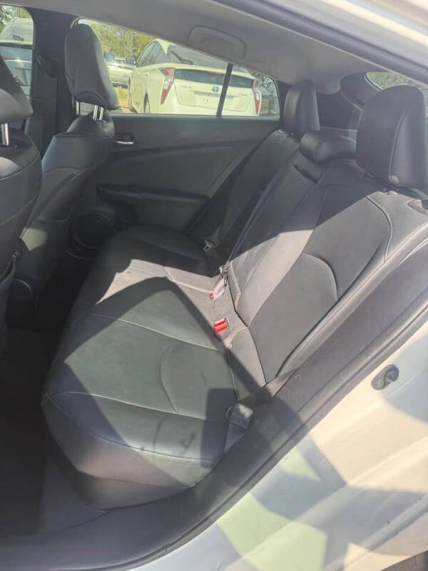 2019 Toyota Prius XLE AWD-e