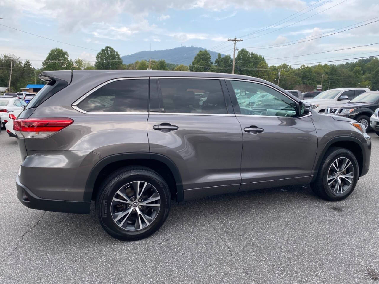 2017 Toyota Highlander for sale at Driven Pre-Owned in Lenoir, NC