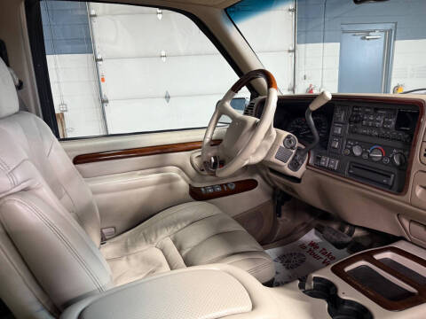 2000 Cadillac Escalade