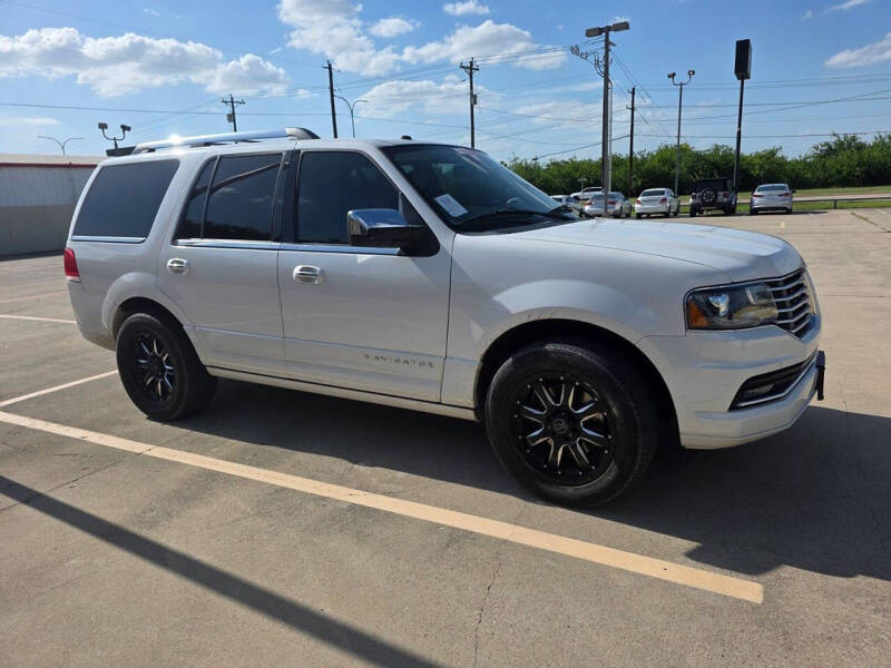 2016 Lincoln Navigator Select