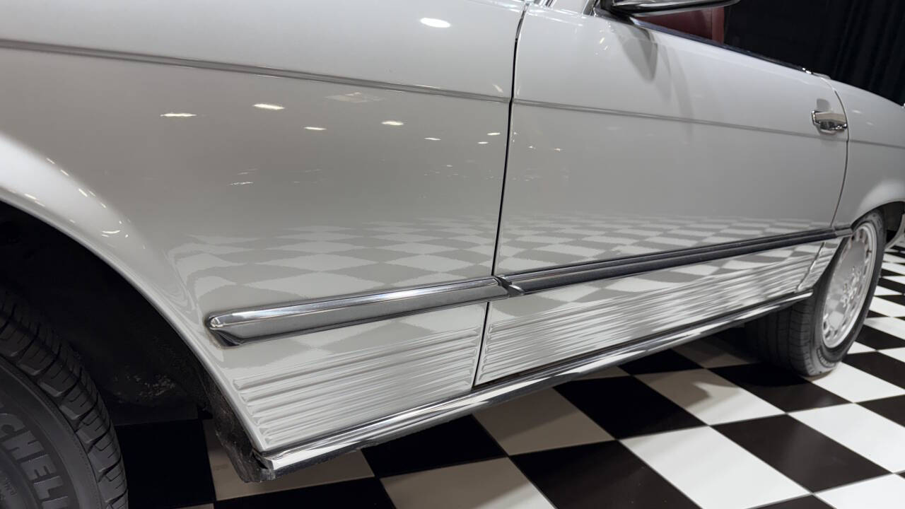 1988 Mercedes-Benz 560-Class 18