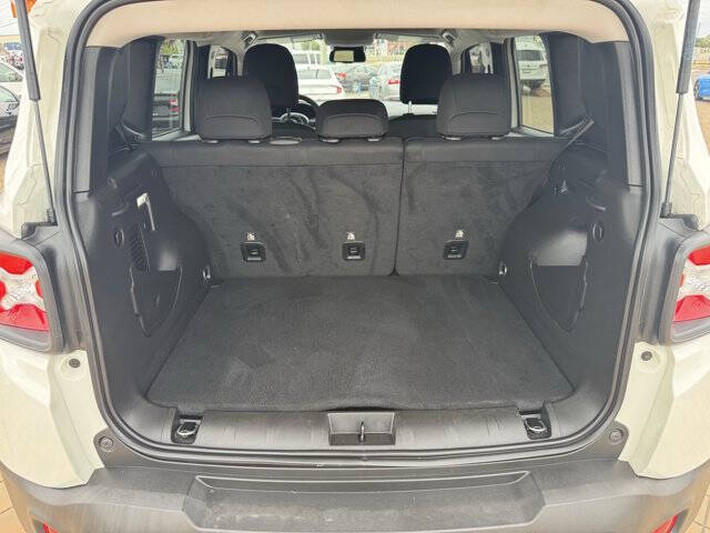 2023 Jeep Renegade Trailhawk