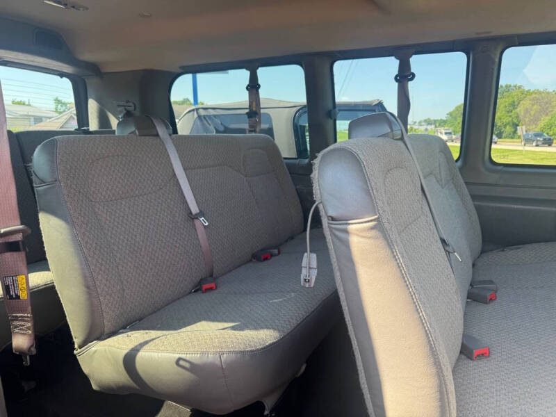 2020 GMC Savana LT 2500