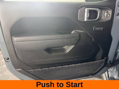 2024 Jeep Gladiator NightHawk