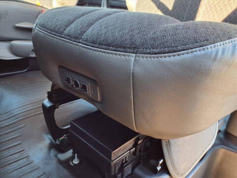 2025 Chevrolet Express 2500