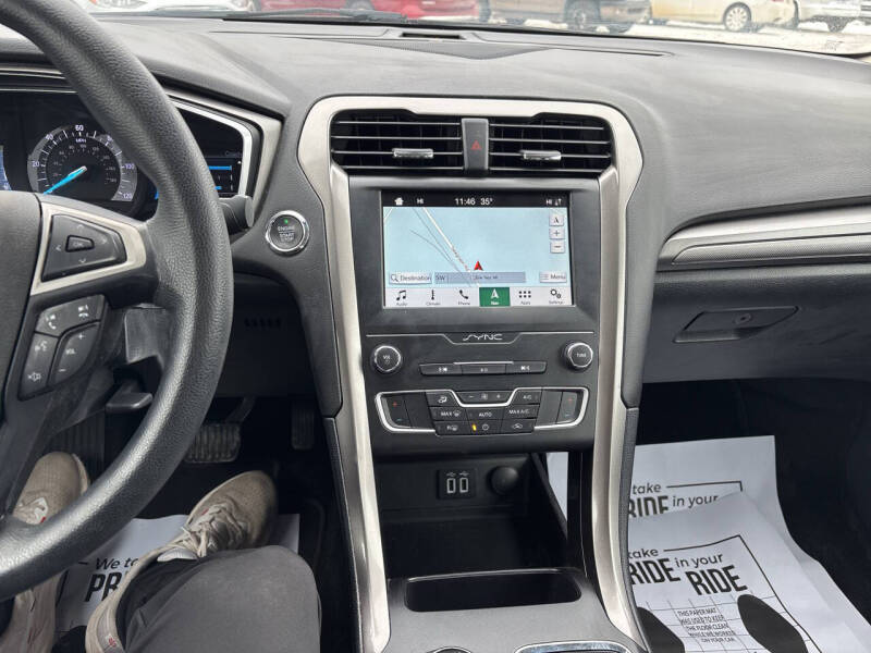 2019 Ford Fusion Hybrid SE