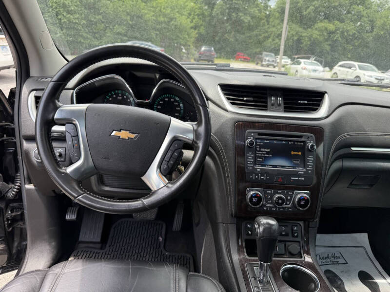 2017 Chevrolet Traverse LT