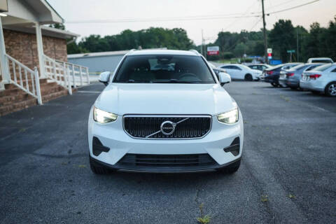 2023 Volvo XC40 B5 Core