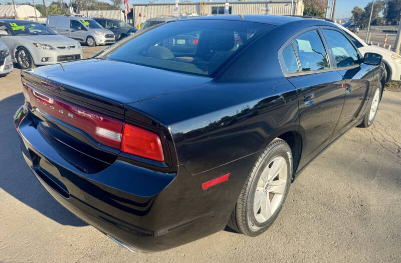 2014 Dodge Charger SE