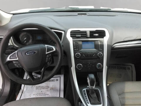 2015 Ford Fusion S