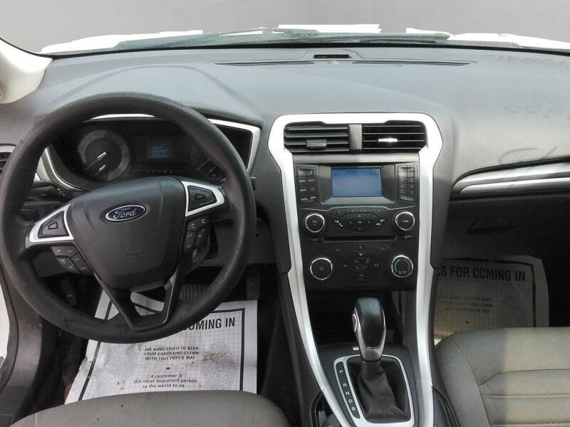 2015 Ford Fusion S