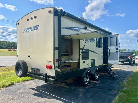 2017 Keystone RV Premier