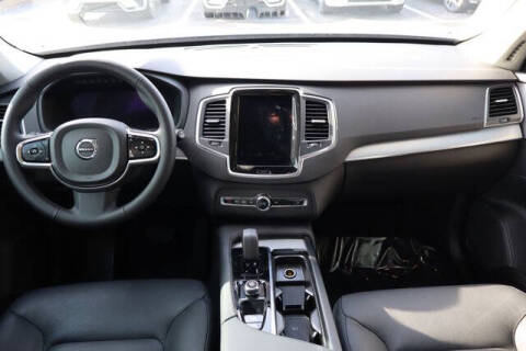 2024 Volvo XC90 B5 Core Bright Theme