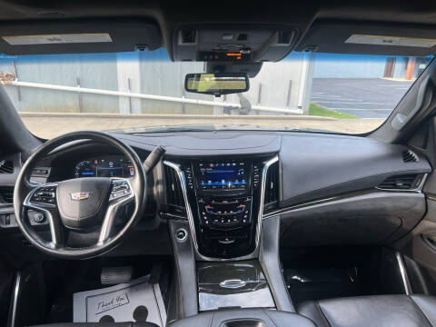 2017 Cadillac Escalade ESV Platinum