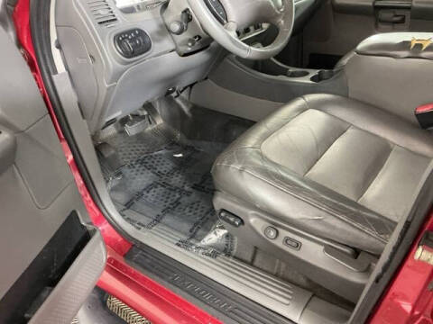 2004 Ford Explorer Sport Trac XLS