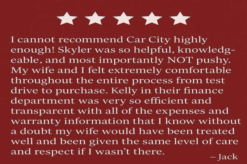 2022 Volvo XC90 T6 Momentum 6-Passenger