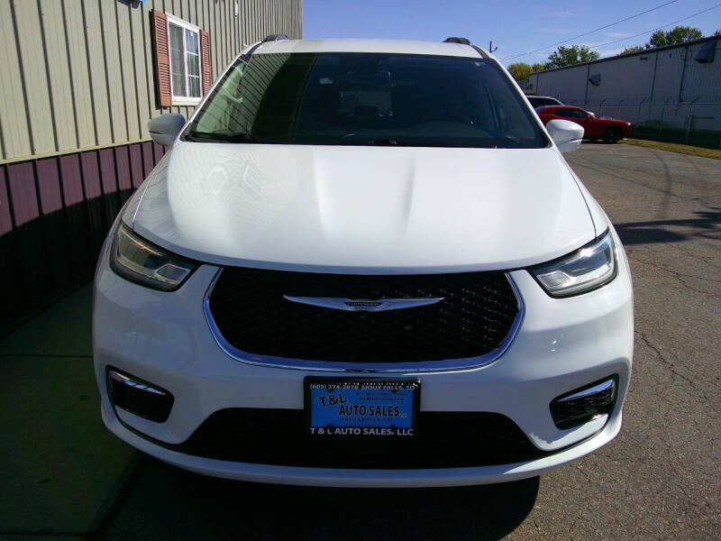 2022 Chrysler Pacifica Touring L