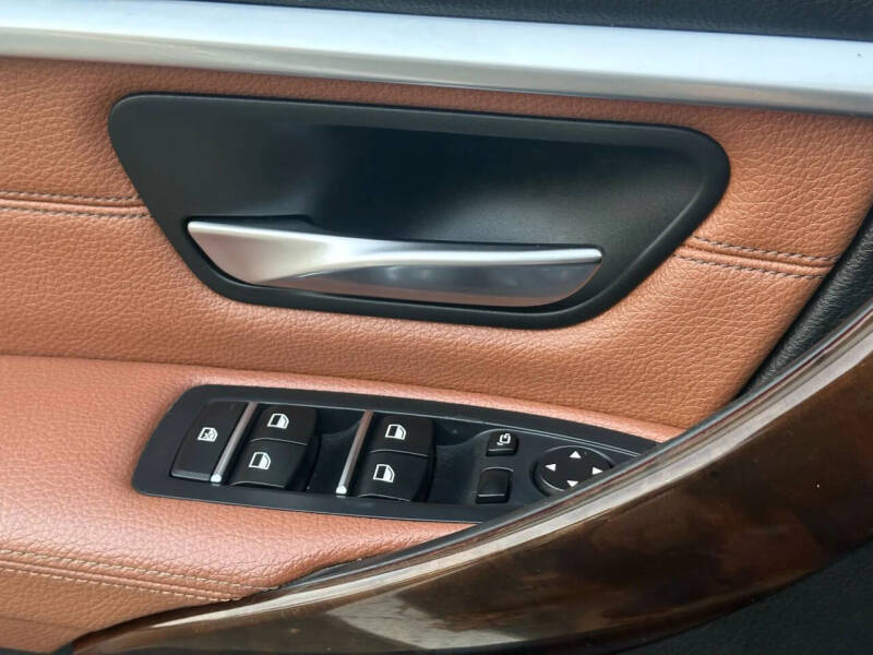 2017 BMW 3 Series 330e iPerformance