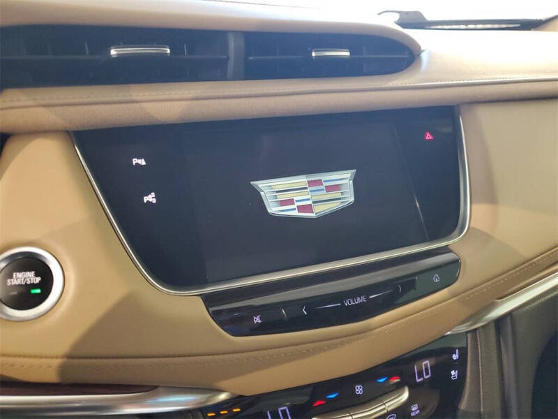2019 Cadillac XT5 Platinum