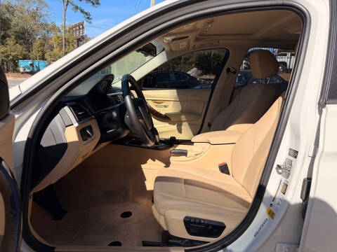 2015 BMW 3 Series 320i