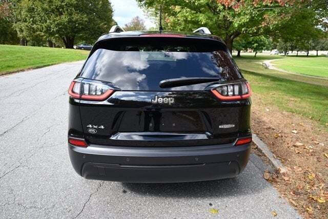 2019 Jeep Cherokee Latitude Plus photo 4