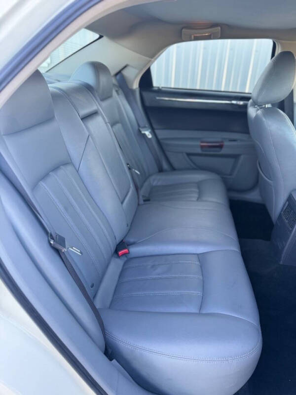 2005 Chrysler 300 C