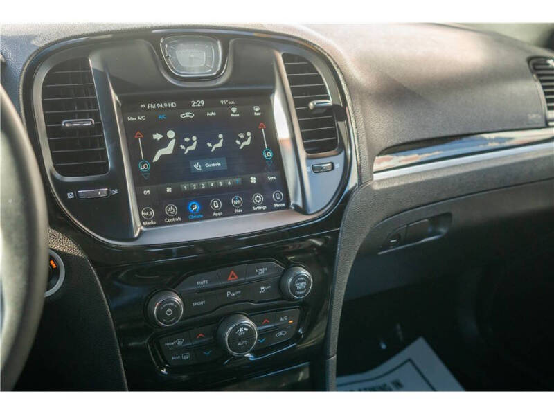 2023 Chrysler 300 S V6