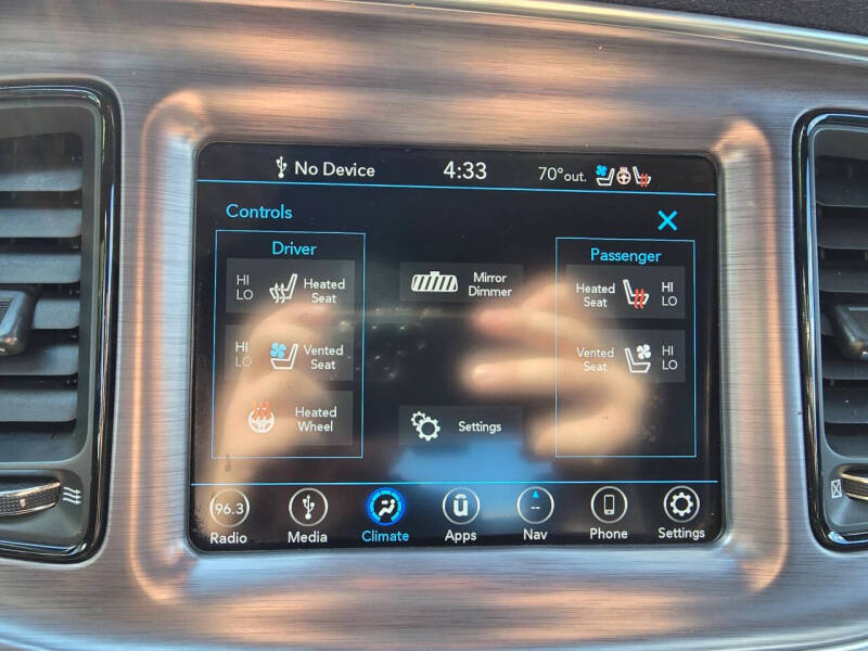 2017 Dodge Challenger 392 HEMI Scat Pack Shaker