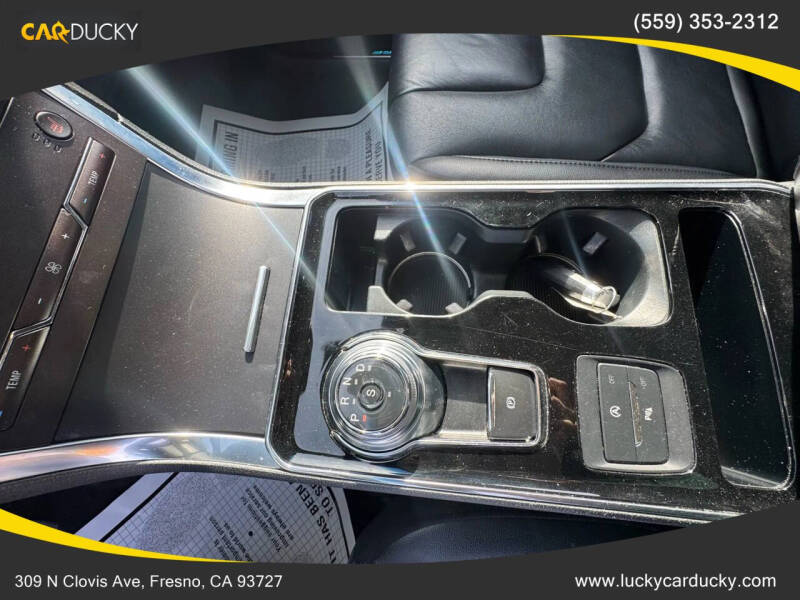 2020 Ford Edge Titanium