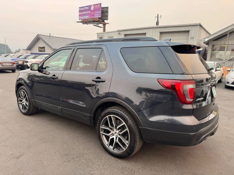 2017 Ford Explorer Sport