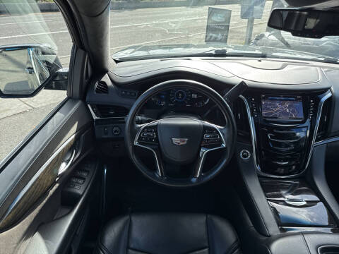 2016 Cadillac Escalade ESV Platinum