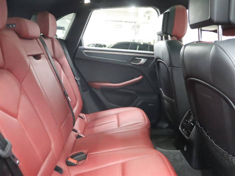 2017 Porsche Macan GTS