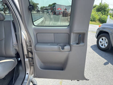 2004 Chevrolet Silverado 2500HD LS