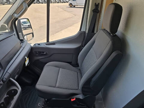 2025 Ford Transit 250