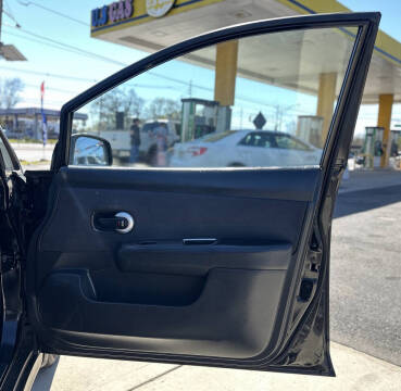 2008 Nissan Versa 1.8 S