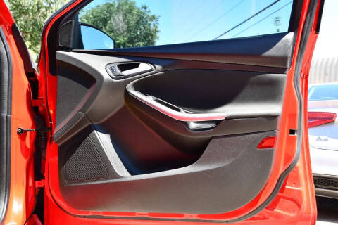 2017 Ford Focus ST