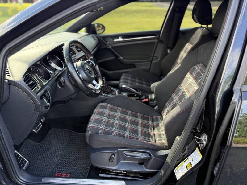 2015 Volkswagen Golf GTI S
