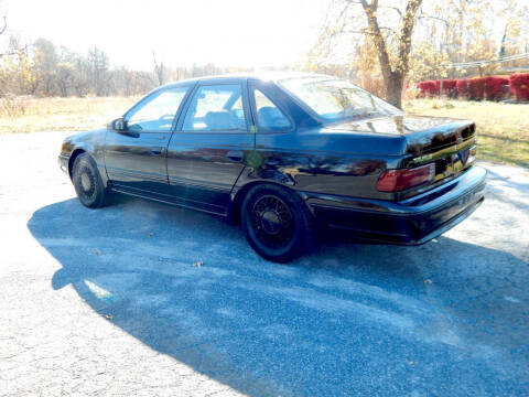 1990 Ford Taurus SHO